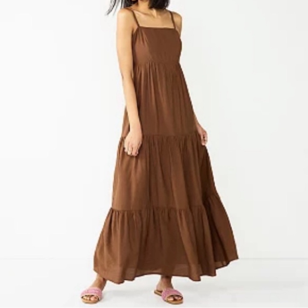 Chocolate Brown maxi. Adjustable straps, back is stretchy. Super comfortable.